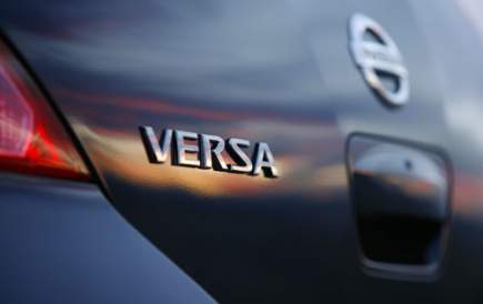 Versa logo